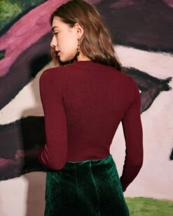 The Wine Red Slim-Fitting Cutout Knit Top 10 The Wine Red Slim-Fitting Cutout Knit Top -Outlet Dress Mix Up Store RIHOAS0622 f796c0d8 ec75 44e8 b607 570b7afeaf74