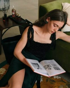 The Sweetheart Neck Rhinestone Tie Strap Top 10 The Sweetheart Neck Rhinestone Tie Strap Top -Outlet Dress Mix Up Store RIHOAS1163