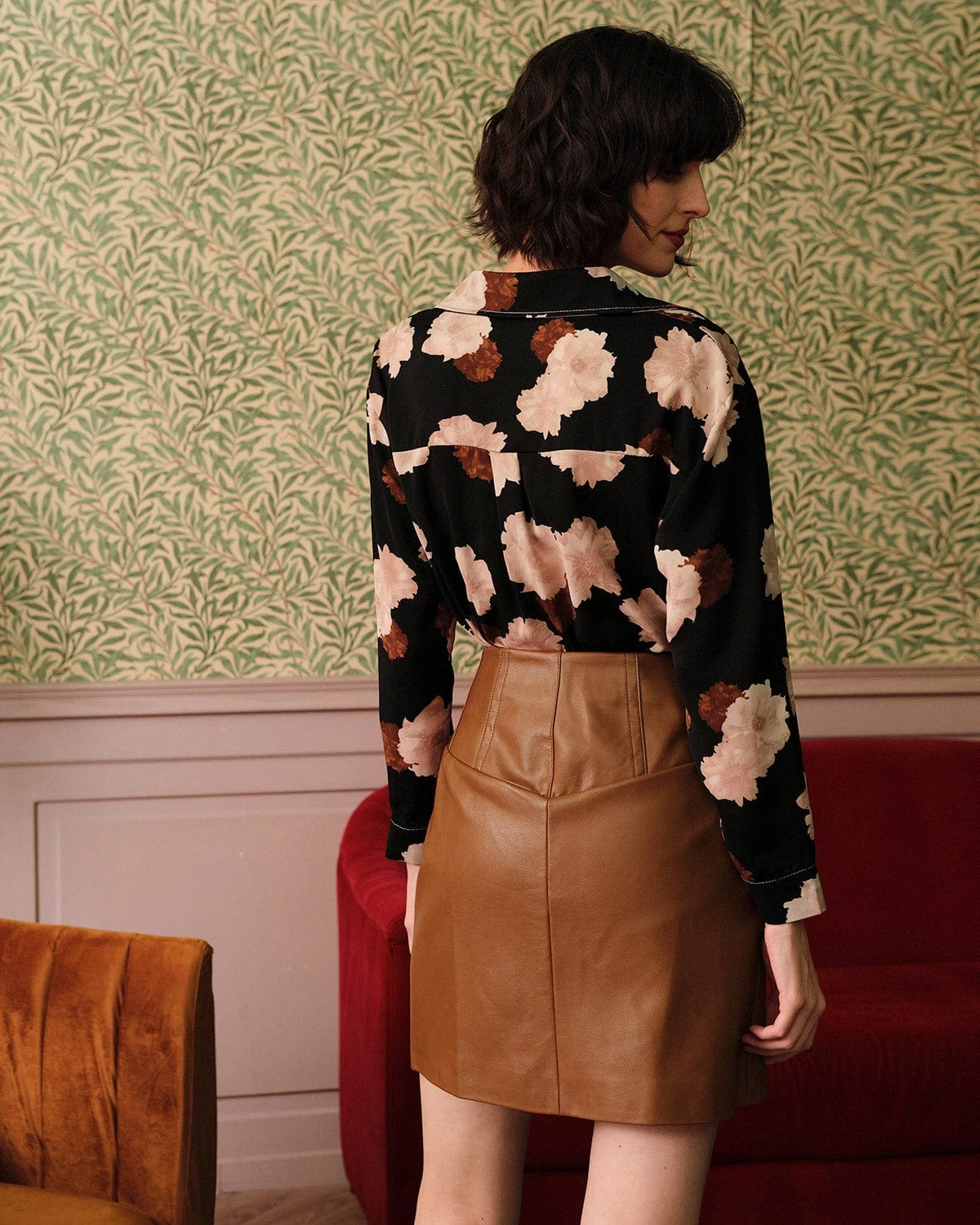 The High Waisted PU Leather A-line Mini Skirt 5 The High Waisted PU Leather A-line Mini Skirt - Image 5