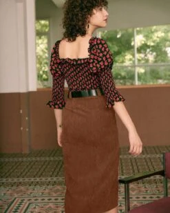 The Caramel High Waisted Side Slit Skirt 6 The Caramel High Waisted Side Slit Skirt -Outlet Dress Mix Up Store skirts the solid side slit skirt 38504703492309 fa19d486 e379 4f81 821a 32c40d3fb7d5