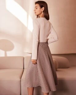 The Apricot Round Neck Button Up Knit Top 11 The Apricot Round Neck Button Up Knit Top -Outlet Dress Mix Up Store the apricot solid button knit top tops wnytvg 387690