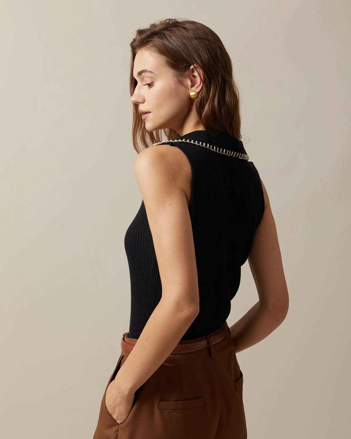 The Black V Neck Seam Colorblock Ribbed Tank Top 5 The Black V Neck Seam Colorblock Ribbed Tank Top - Image 5