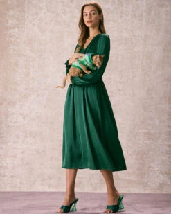 The Green V Neck Ruched Satin Midi Dress -Outlet Dress Mix Up Store the green v neck satin midi dress dresses zfngk4