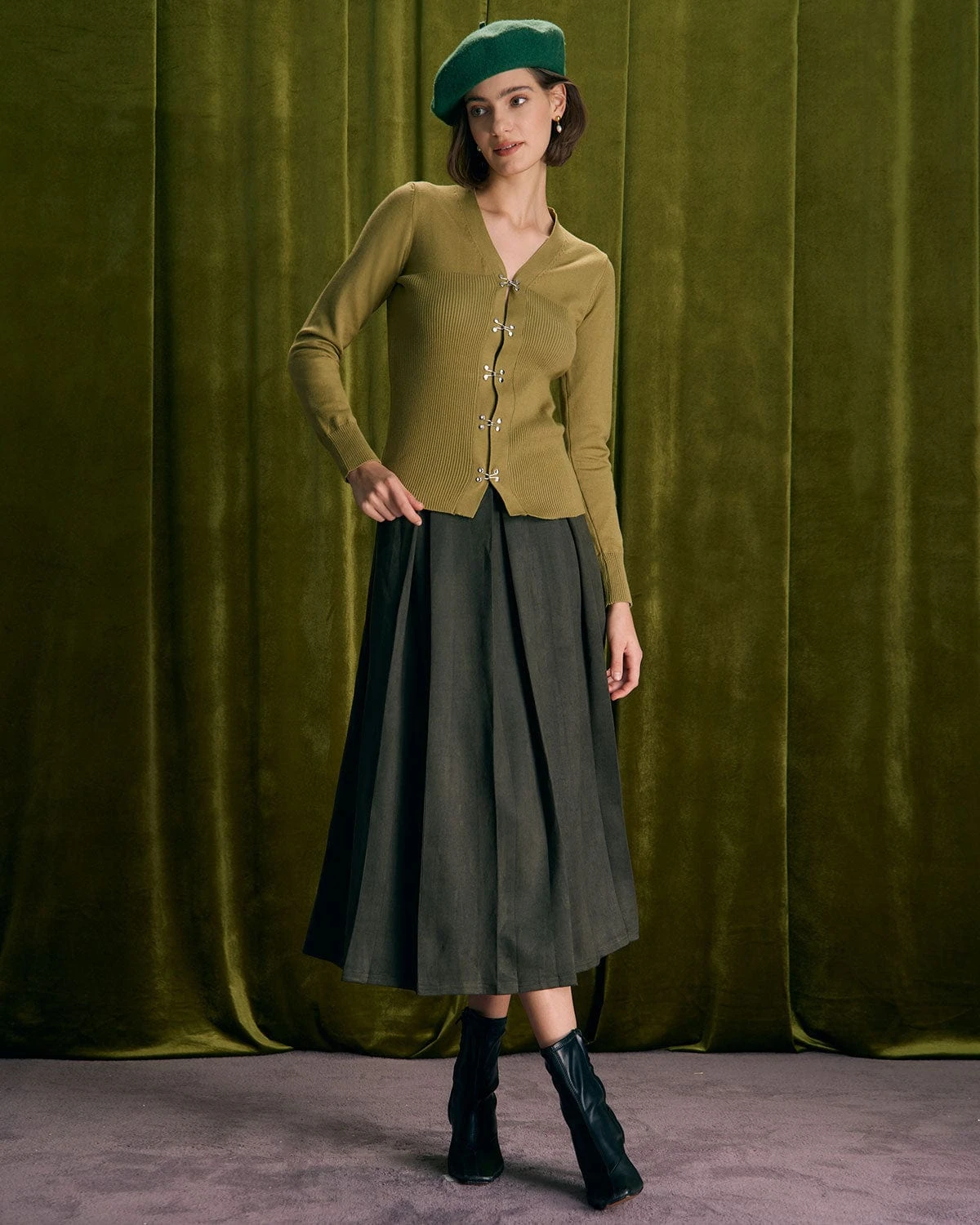 The Green V Neck Long Sleeve Knit Cardigan 4 The Green V Neck Long Sleeve Knit Cardigan - Image 4