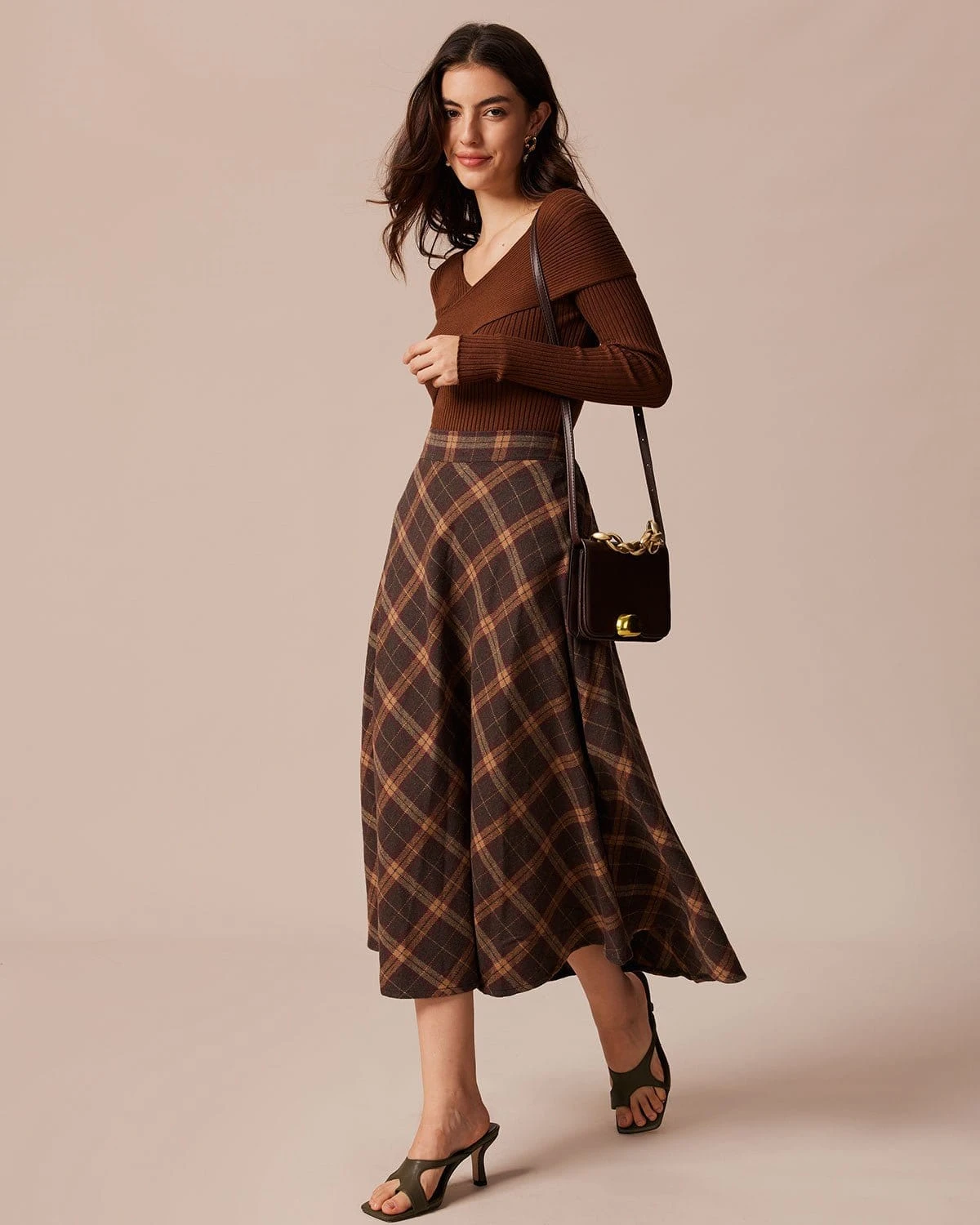The Brown Elastic Waist Plaid A-Line Midi Skirt 6 The Brown Elastic Waist Plaid A-Line Midi Skirt - Image 6