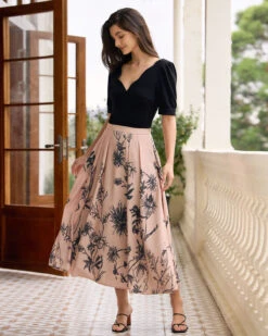 The Khaki High-waisted Floral Pleated Midi Skirt -Outlet Dress Mix Up Store the khaki floral pleated midi skirt bottoms nyv9h9