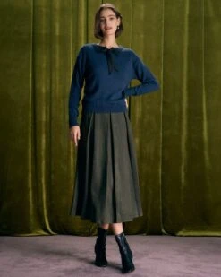 The Navy Round Neck Tie Ribbed Sweater 9 The Navy Round Neck Tie Ribbed Sweater -Outlet Dress Mix Up Store the navy round neck tie sweater tops e7wmm6