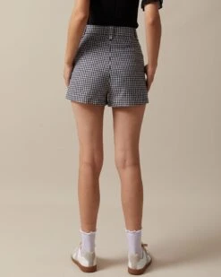 The Black High Waisted Button Up Plaid Shorts 11 The Black High Waisted Button Up Plaid Shorts -Outlet Dress Mix Up Store the plaid button up shorts bottoms ihfoxp 262966