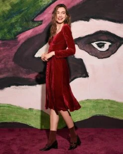 The Red Puff Sleeve Long Sleeve Velvet Dress 8 The Red Puff Sleeve Long Sleeve Velvet Dress -Outlet Dress Mix Up Store the puff sleeve velvet dress dresses p3d2uw