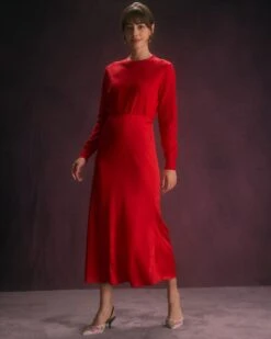 The Red Round Neck Long Sleeve Sweater -Outlet Dress Mix Up Store the red round neck sweater tops vsilli