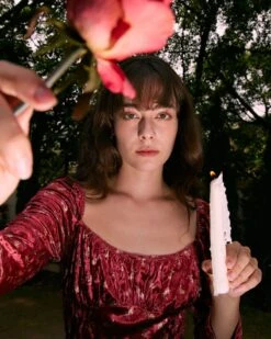 The Red Square Neck Floral Velvet Midi Dress -Outlet Dress Mix Up Store the red square neck velvet midi dress dresses gwda4f 298680