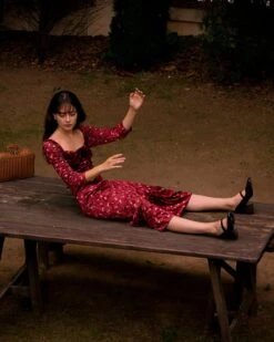 The Red Square Neck Floral Velvet Midi Dress -Outlet Dress Mix Up Store the red square neck velvet midi dress dresses tha01q 140512