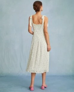 The Light Green Satin Floral Tie Strap Slit Midi Dress 11 The Light Green Satin Floral Tie Strap Slit Midi Dress -Outlet Dress Mix Up Store the satin floral tie strap slit midi dress dresses wthehy 994701