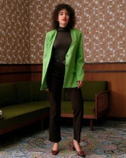 The Solid V Neck Button-up Blazer 8 The Solid V Neck Button-up Blazer -Outlet Dress Mix Up Store the solid color v neck blazer outerwear e40lyu