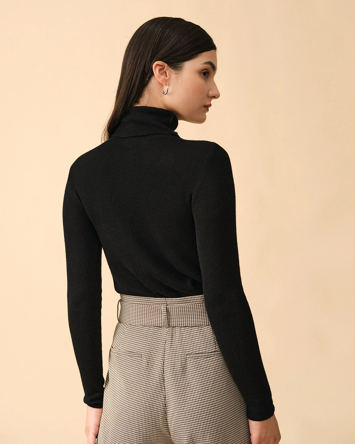 The Solid Turtleneck Ribbed Sweater 9 The Solid Turtleneck Ribbed Sweater - Image 9