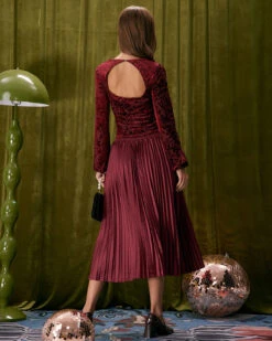 The Red Sweetheart Neck Burnout Blouse -Outlet Dress Mix Up Store the sweetheart neck burnout blouse tops jm17ir