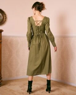 The Green Sweetheart Neck Button Midi Dress -Outlet Dress Mix Up Store the sweetheart neck button midi dress dresses k0hpyp
