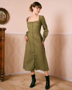 The Green Sweetheart Neck Button Midi Dress -Outlet Dress Mix Up Store the sweetheart neck button midi dress dresses uqmhbj