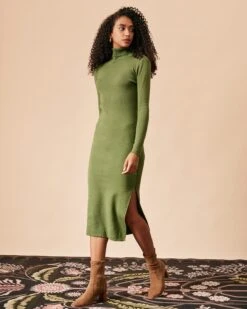 The Green Solid Turtleneck Long Sleeve Knit Dress -Outlet Dress Mix Up Store the turtleneck knit dress green dresses md4nhf