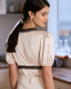 The Apricot V-Neck Lace Puff Sleeve Blouse -Outlet Dress Mix Up Store the v neck lace puff sleeve blouse tops joyzwt