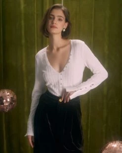 The White V Neck Lace Trim Textured Tee -Outlet Dress Mix Up Store the v neck lace trim textured top tops zuncpb