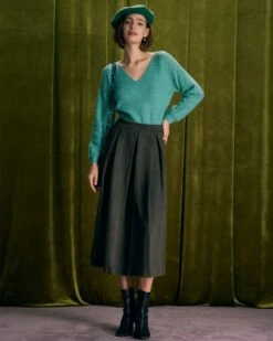 The Green V Neck Ribbed Raglan Sleeve Sweater -Outlet Dress Mix Up Store the v neck raglan sleeve sweater tops p6cylf