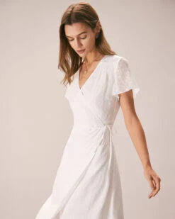 The White V Neck Dobby Mesh Midi Dress 9 The White V Neck Dobby Mesh Midi Dress -Outlet Dress Mix Up Store the white v neck dobby mesh midi dress dresses hxpqti