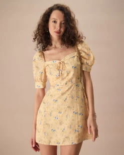 Outlet Dress Mix Up Store 15 The Yellow Sweetheart Neck Floral Mini Dress